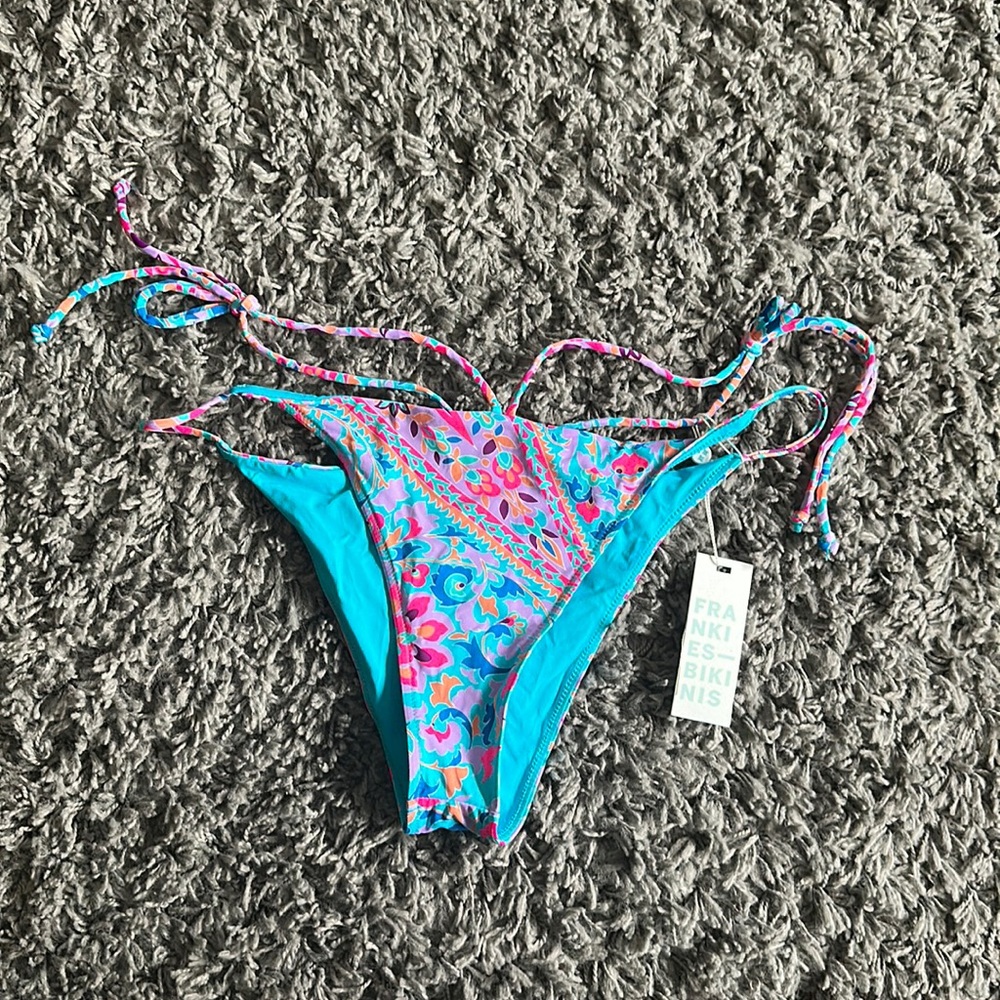 Frankies Bikinis NWT Halo Bottoms